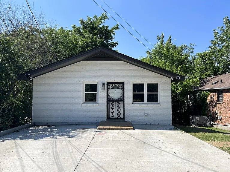 Apartment for rent at 3010 Indiana Ave #2, Nashville, TN 37209