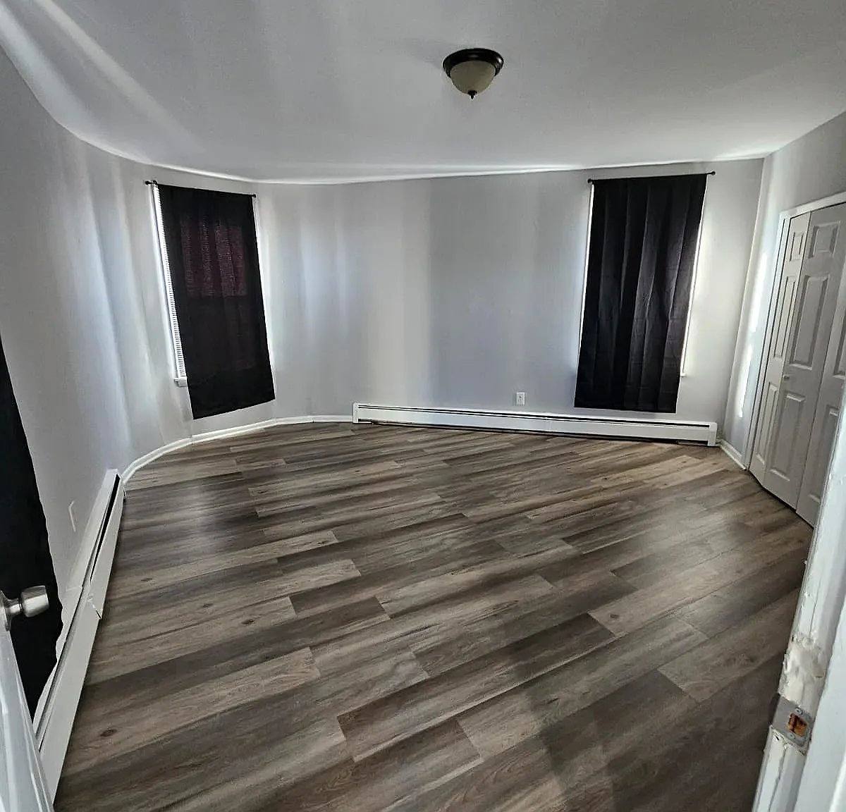 Apartment for rent at 352-354 New Brunswick Ave #352-5, Perth Amboy, NJ 08861