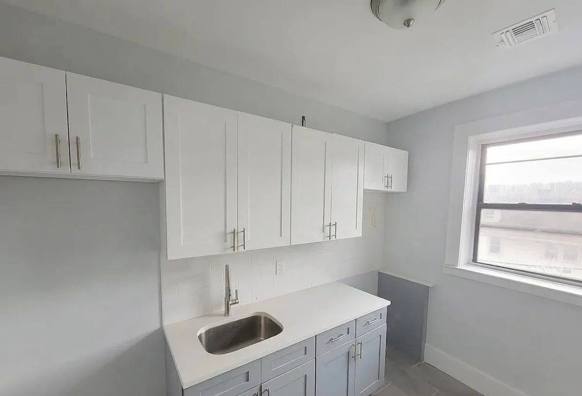 Apartment for rent at 125 Osborne Terrace #17, Newark, NJ 07108