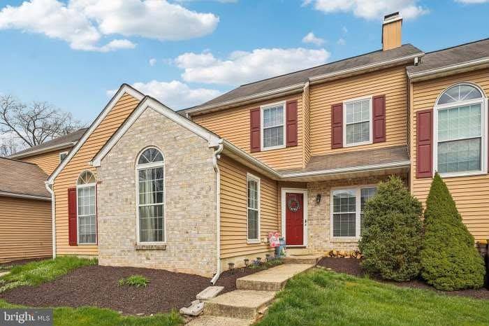 Townhouse for rent at 3 Aspen Way, Schwenksville, PA 19473