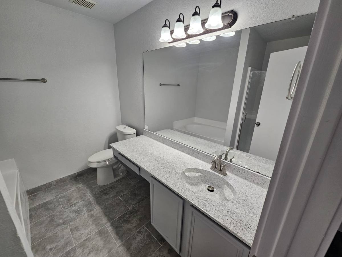 House for rent at 919 Crestwood Dr, Cedar Hill, TX 75104