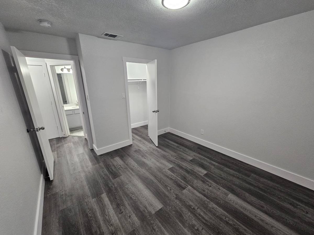 House for rent at 919 Crestwood Dr, Cedar Hill, TX 75104