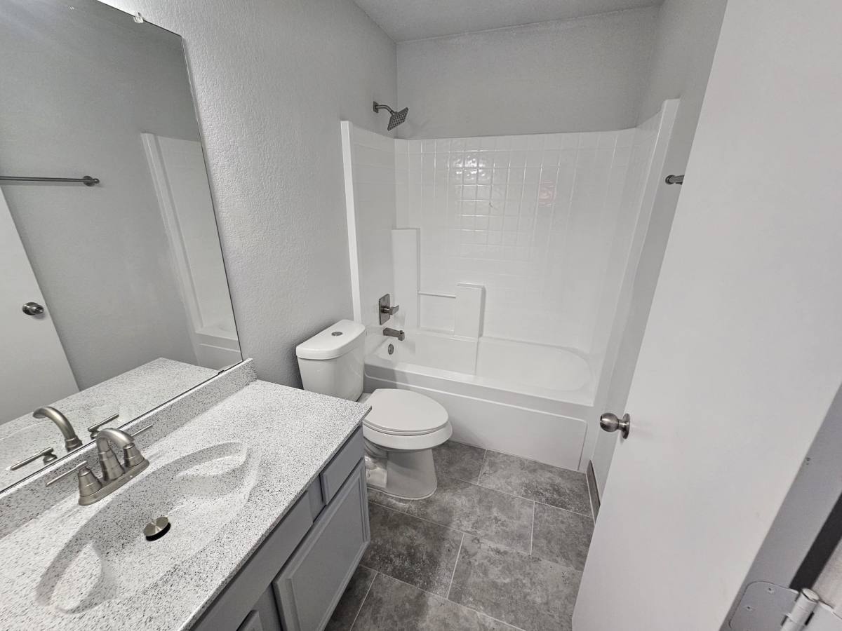 House for rent at 919 Crestwood Dr, Cedar Hill, TX 75104