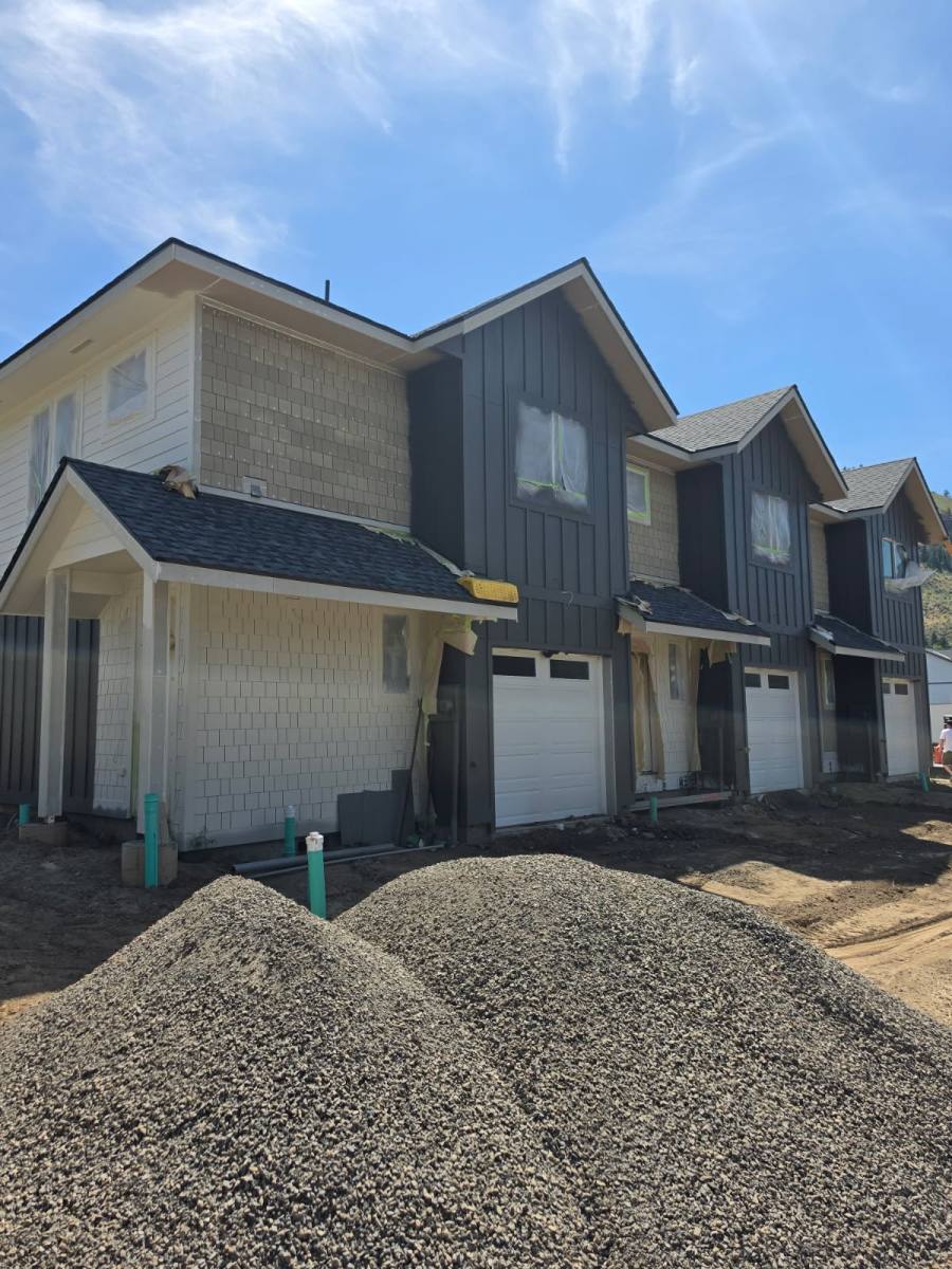 Townhouse for rent at 1222 S Miller St, Wenatchee, WA 98801