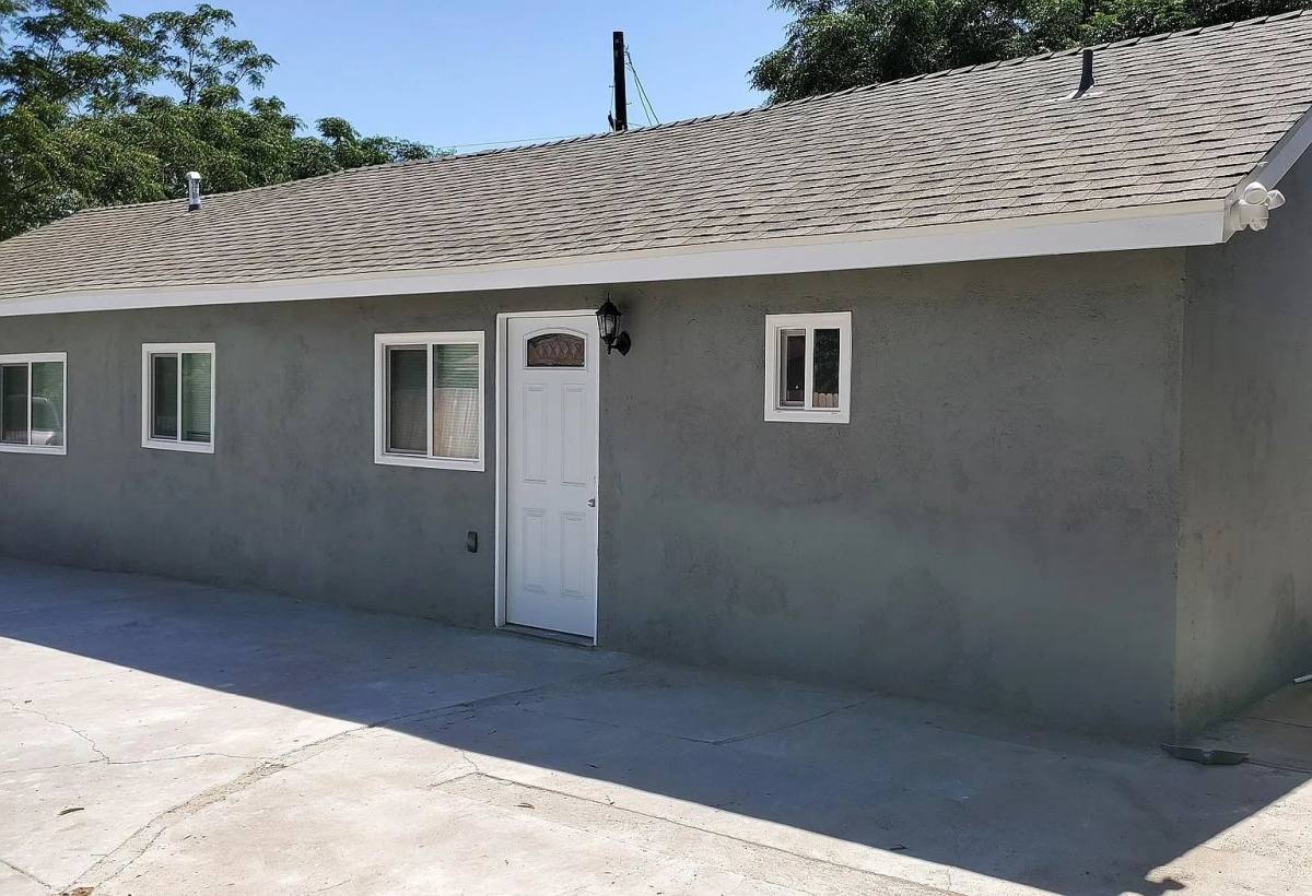 Townhouse for rent at 21631 Cottonwood Ave, Riverside, CA 92506