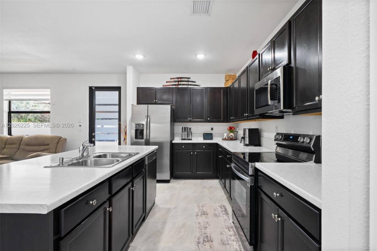 House for rent at 160 SE 23rd Terrace, Homestead, FL 33033