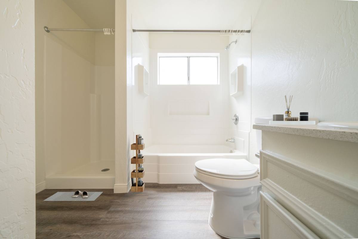 Apartment for rent at 800 E Bobier Dr #D6, Vista, CA 92084