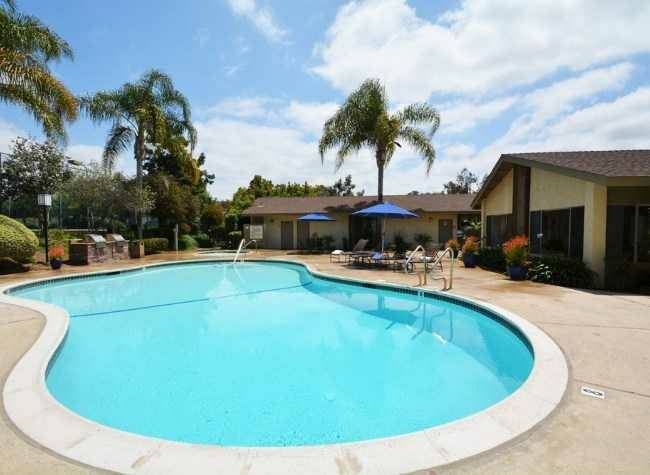 Apartment for rent at 800 E Bobier Dr #D6, Vista, CA 92084