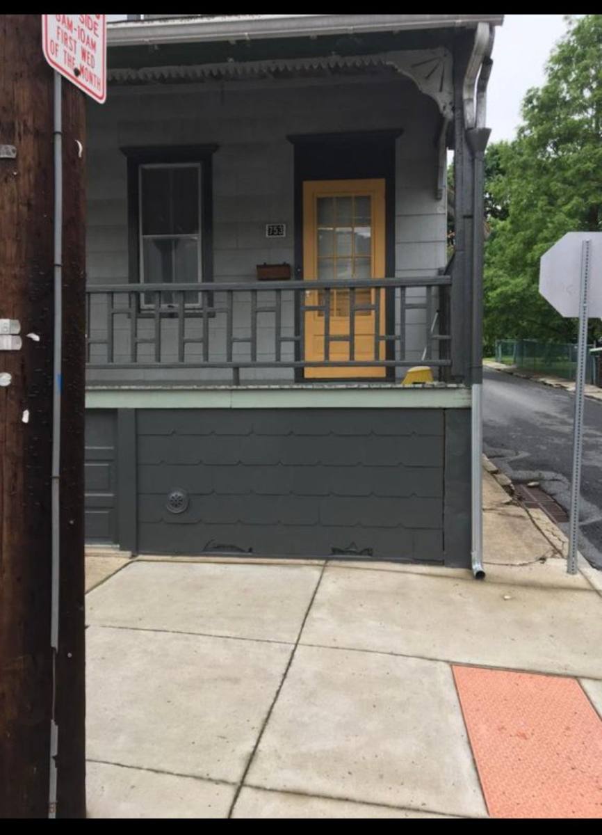 Townhouse for rent at 753 Front St, Catasauqua, PA 18032