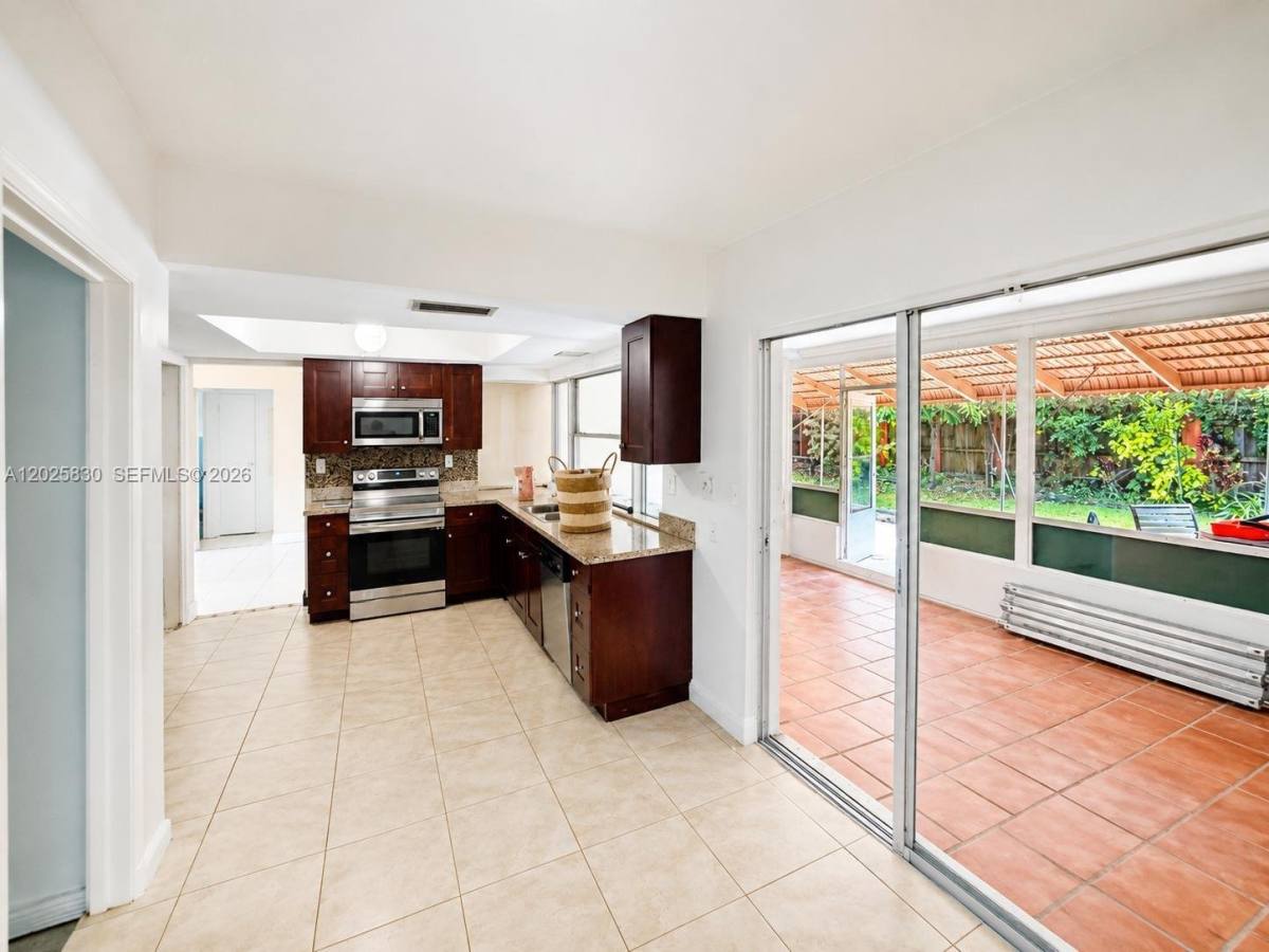 House for rent at 6560 NW 25th St, Fort Lauderdale, FL 33313
