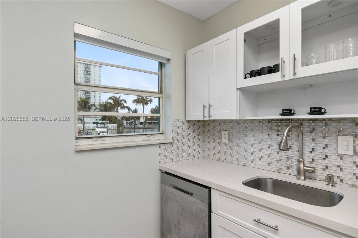 Apartment for rent at 4201 Indian Creek Dr, Miami Beach, FL 33140