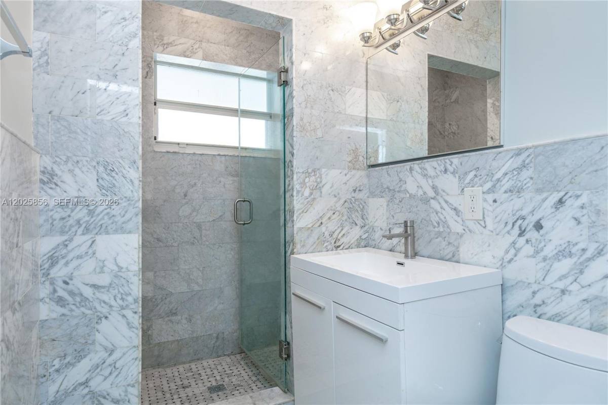 Apartment for rent at 4201 Indian Creek Dr, Miami Beach, FL 33140