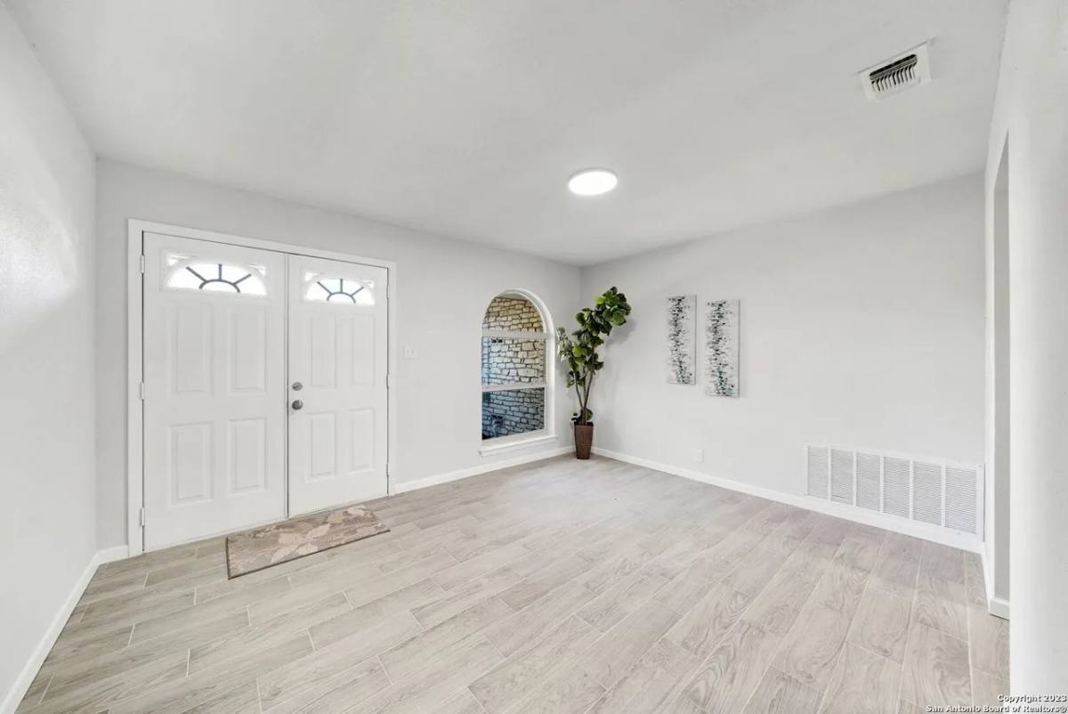 House for rent at 6302 Handsome Lake Dr, San Antonio, TX 78238