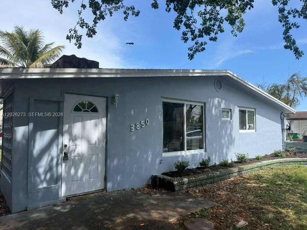 House for rent at 3850 SW 59th Terrace, Fort Lauderdale, FL 33314