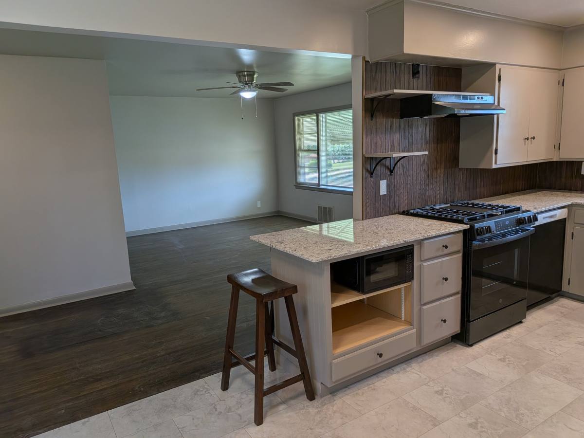 House for rent at 5121 S Madison Ave, Tulsa, OK 74105