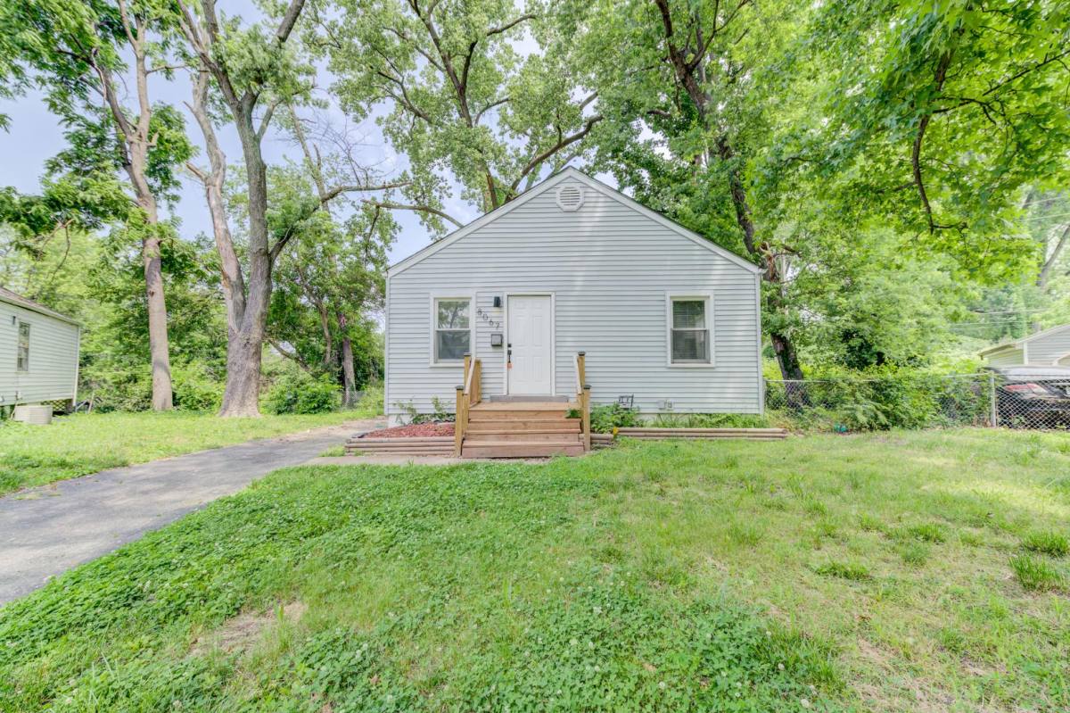 House for rent at 8067 Aline Ave, Saint Louis, MO 63134