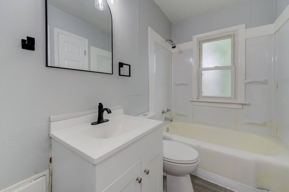 House for rent at 8067 Aline Ave, Saint Louis, MO 63134