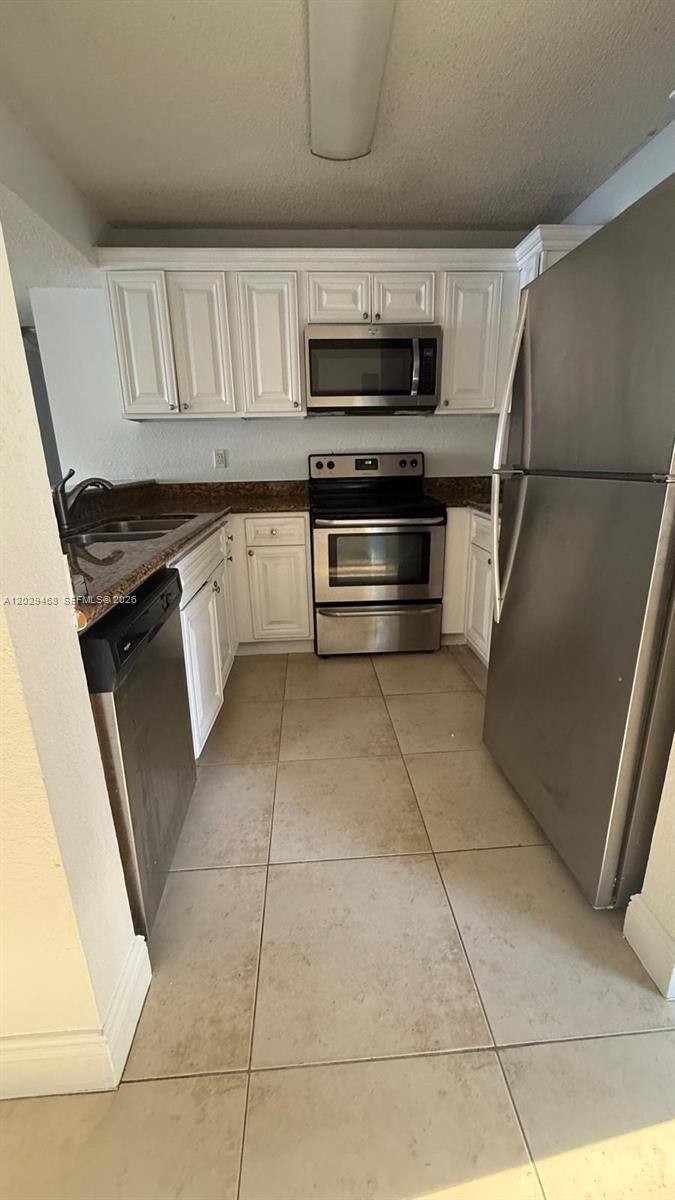 Apartment for rent at 1600 Windorah Way, West Palm Beach, FL 33411