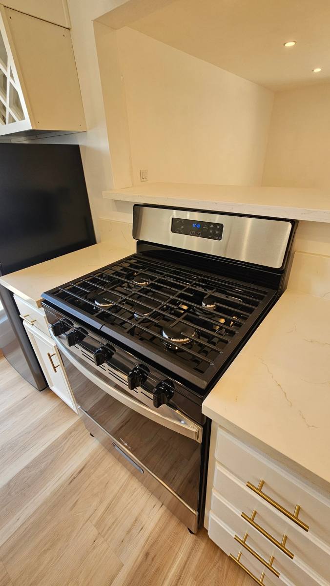 Apartment for rent at 4434 Lowell Ave #1, Los Angeles, CA 90032