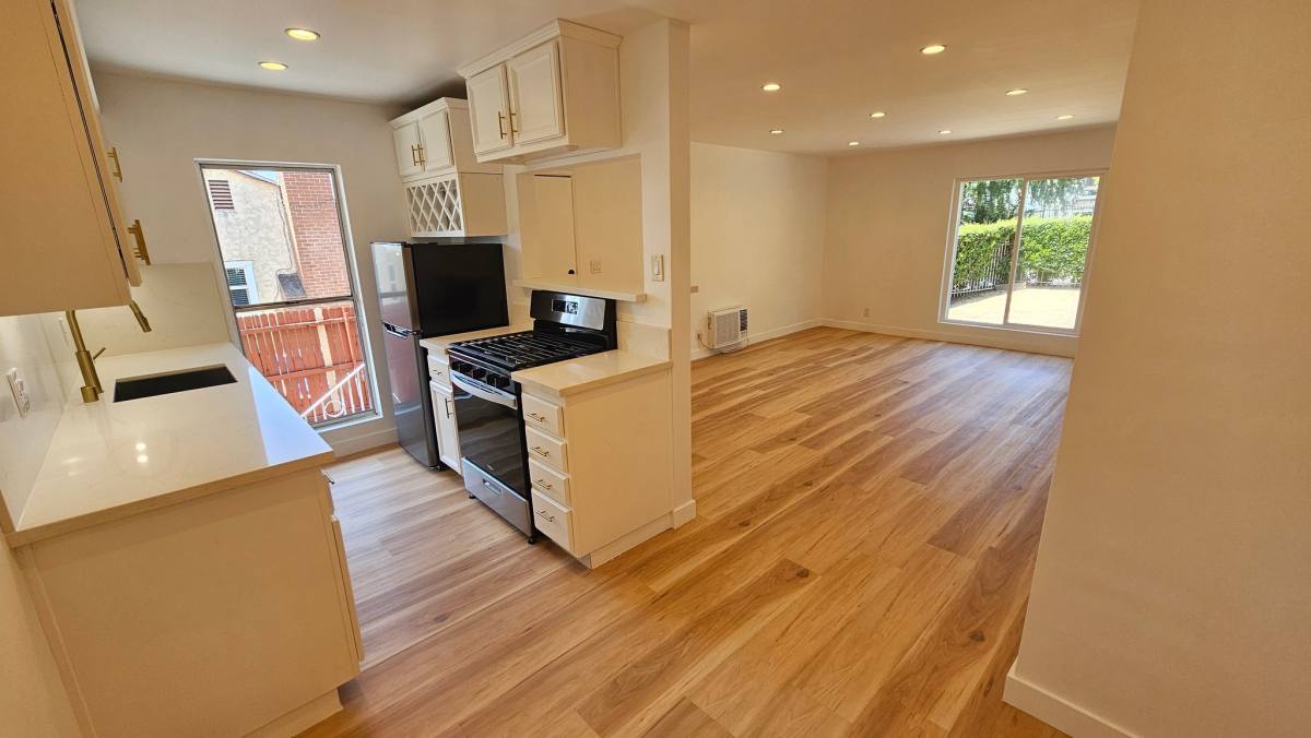 Apartment for rent at 4434 Lowell Ave #1, Los Angeles, CA 90032