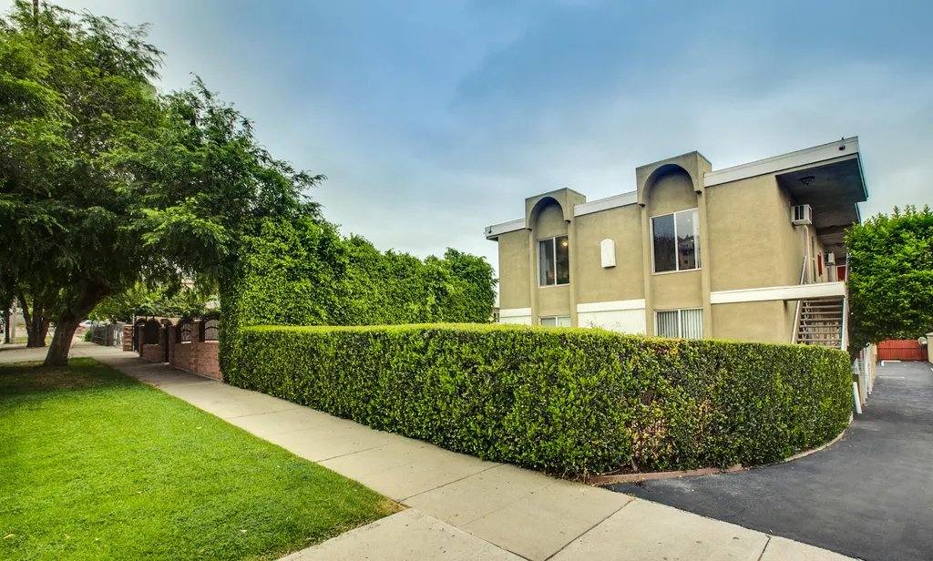 Apartment for rent at 4434 Lowell Ave #1, Los Angeles, CA 90032
