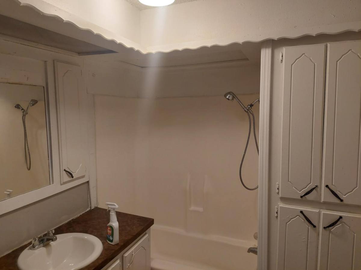 Apartment for rent at 202 E 2nd St, Cushing, OK 74023
