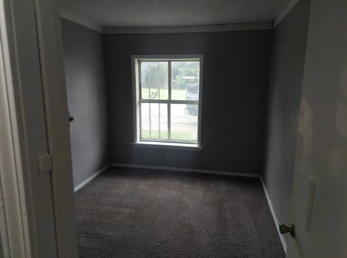 Apartment for rent at 202 E 2nd St, Cushing, OK 74023