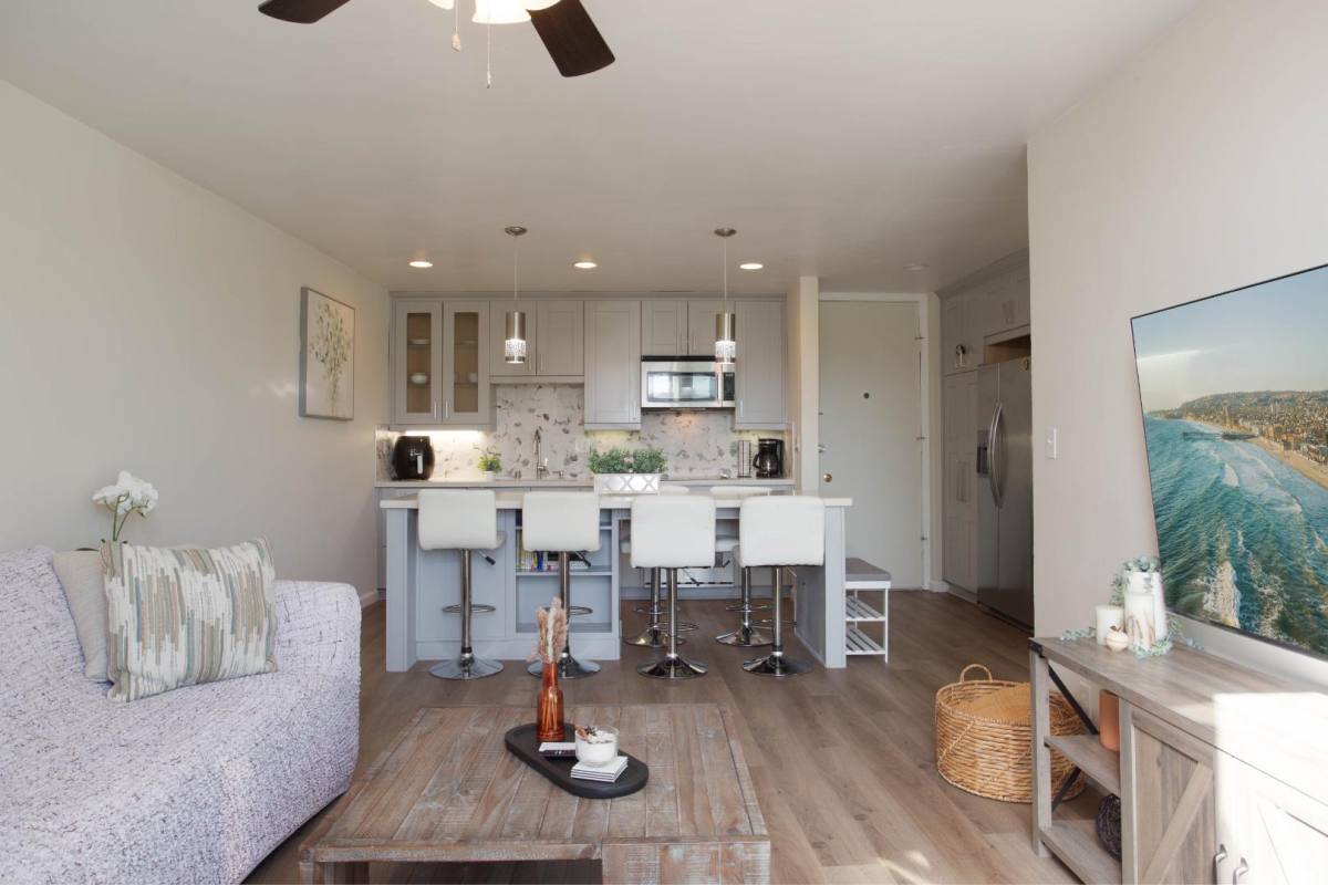 Apartment for rent at 3050 Rue Dorleans #RUE, San Diego, CA 92110