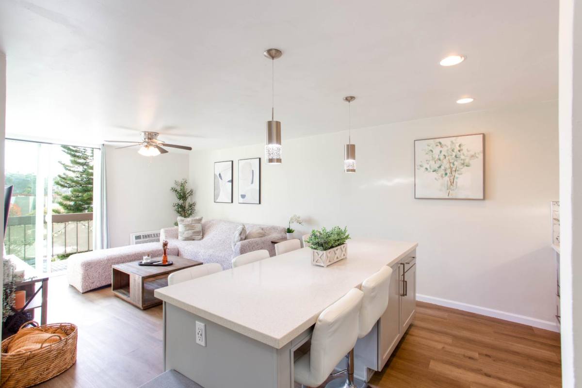Apartment for rent at 3050 Rue Dorleans #RUE, San Diego, CA 92110