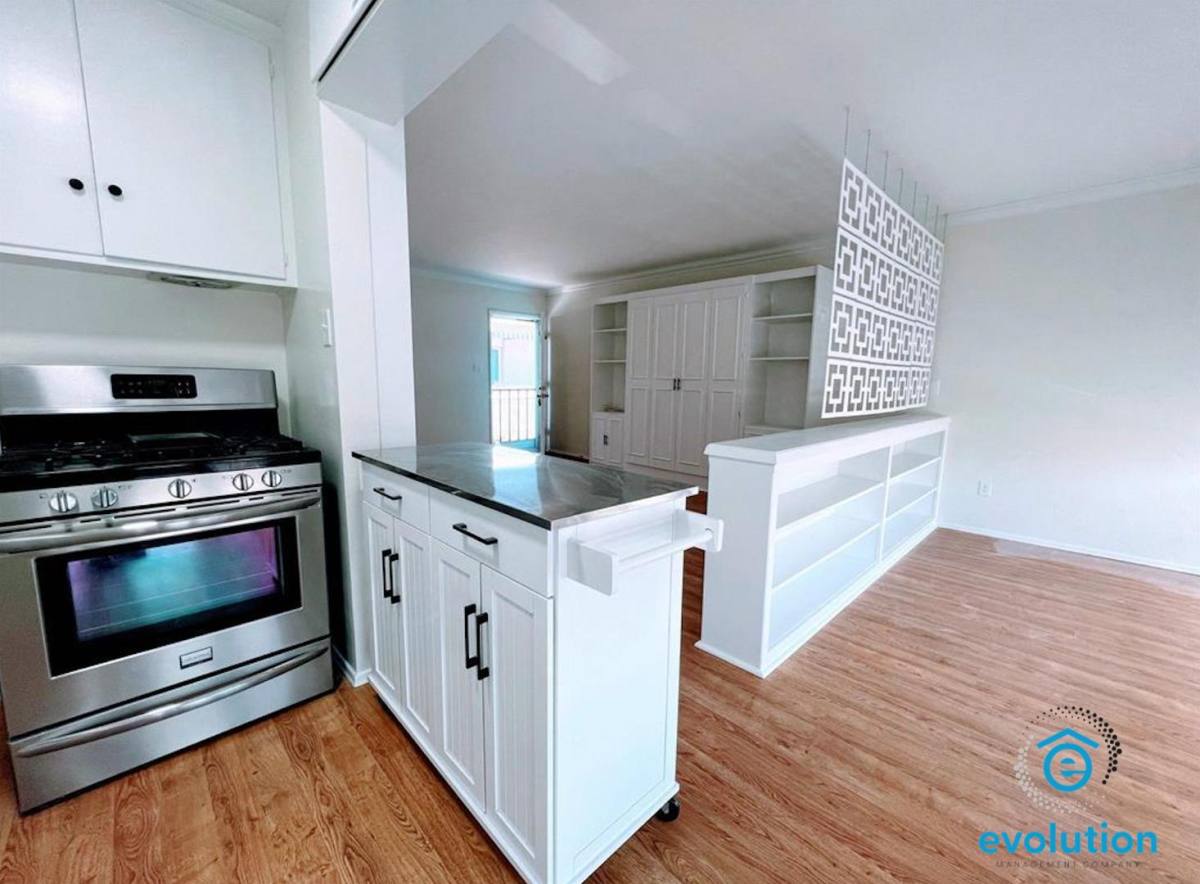 Apartment for rent at 1111 Adella Ave #K, Coronado, CA 92118