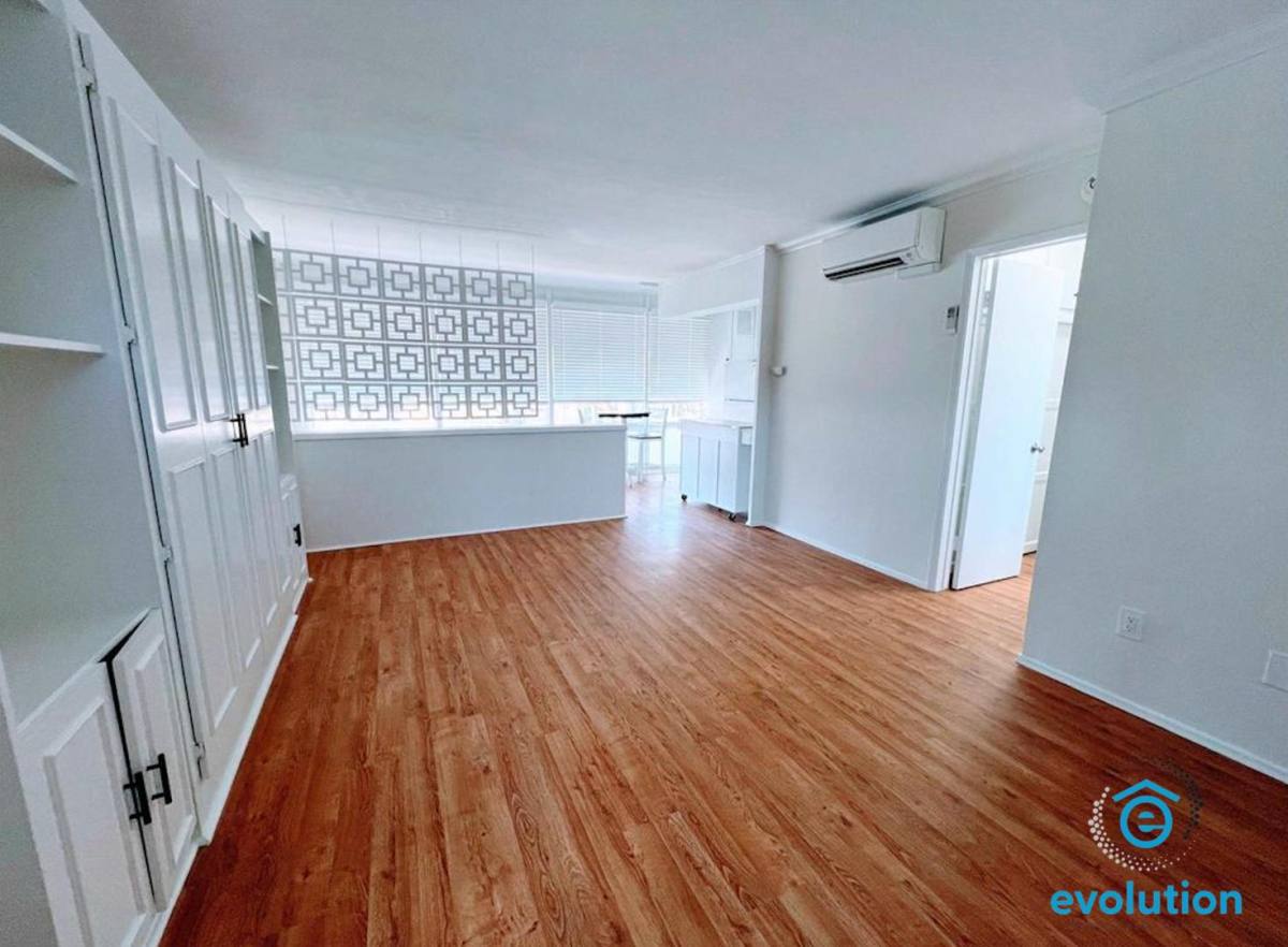 Apartment for rent at 1111 Adella Ave #K, Coronado, CA 92118