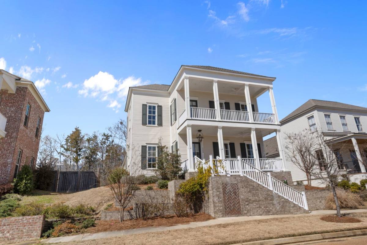 House for rent at 154 N Natchez Dr, Madison, MS 39110