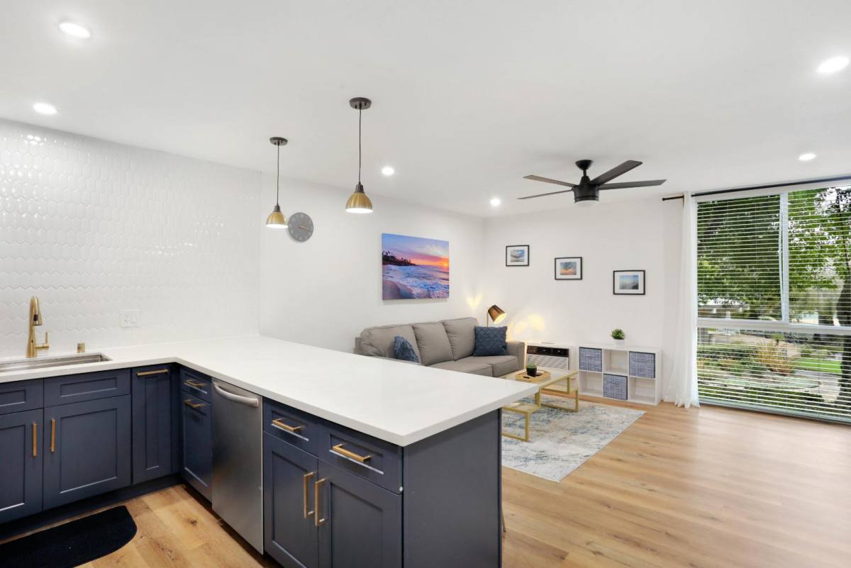 Condo for rent at 3050 Rue Dorleans #201, San Diego, CA 92110