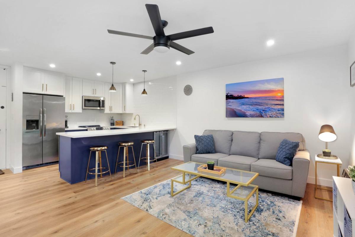Condo for rent at 3050 Rue Dorleans #201, San Diego, CA 92110