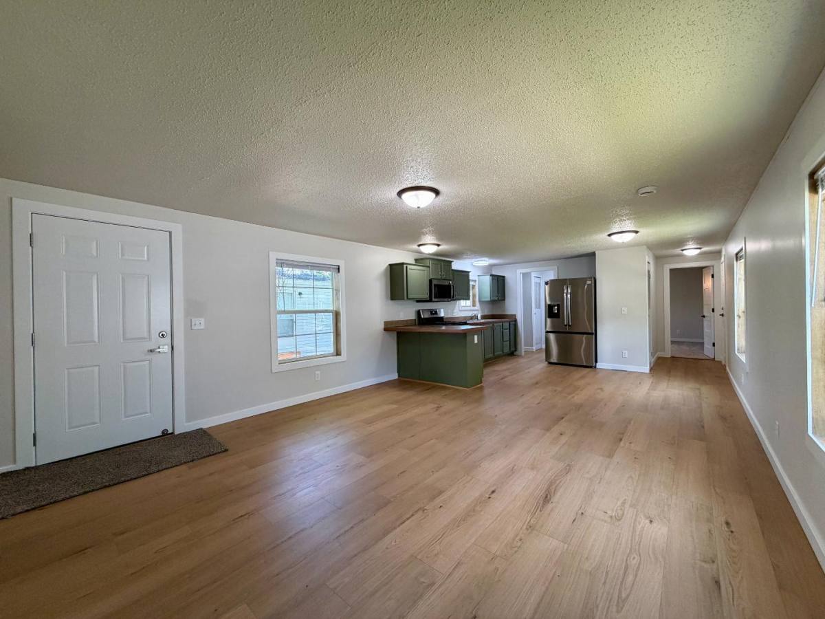 House for rent at 1015 27th St SE 87 Rd, Minot, ND 58701