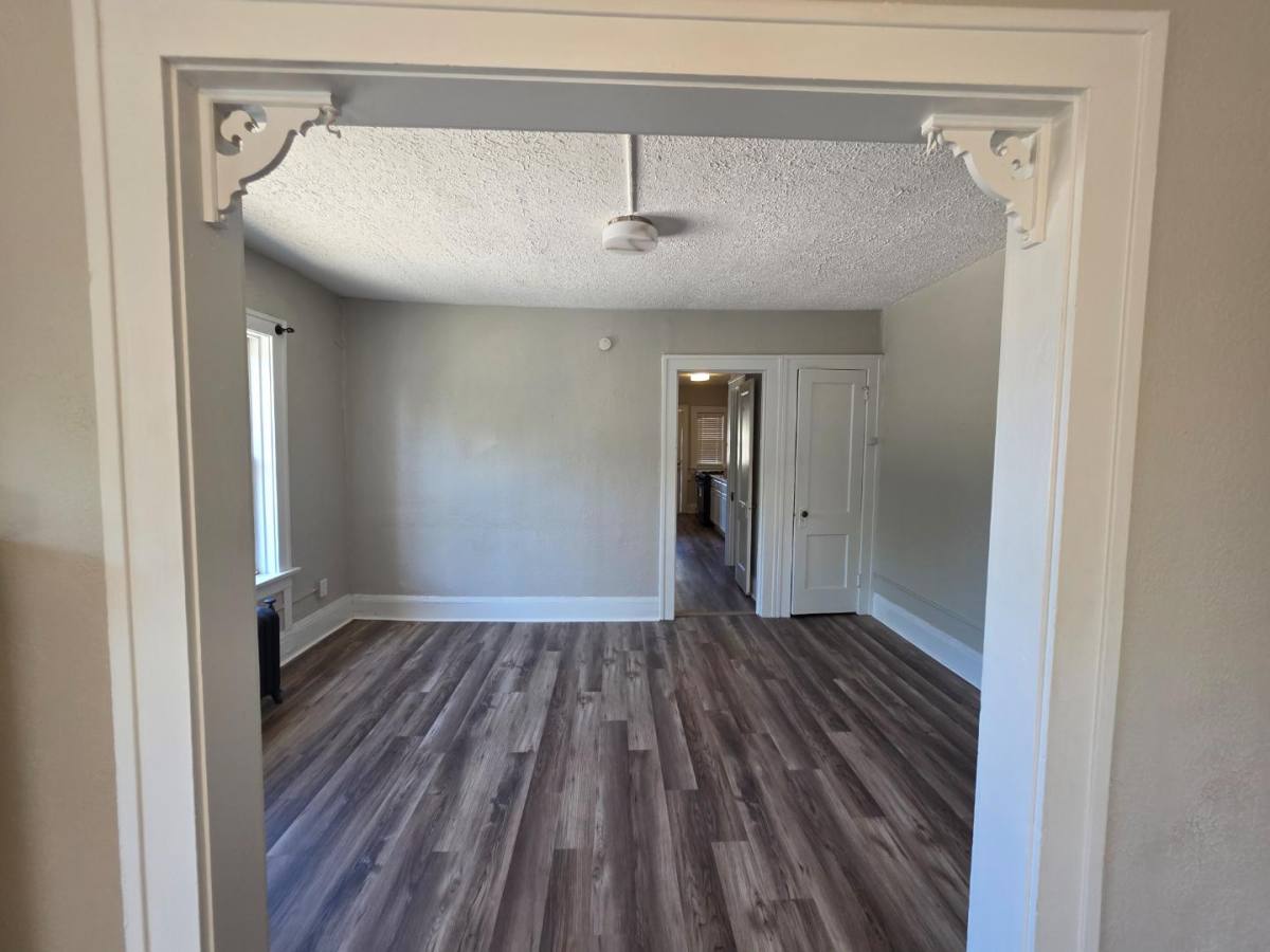 Apartment for rent at 146 King Dr #3, Akron, OH 44302