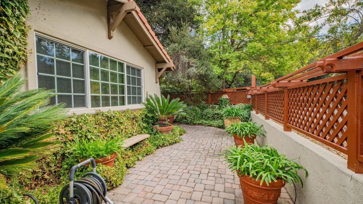 House for rent at 22 Greengate Court Ca 9, Santa Rosa, CA 95409