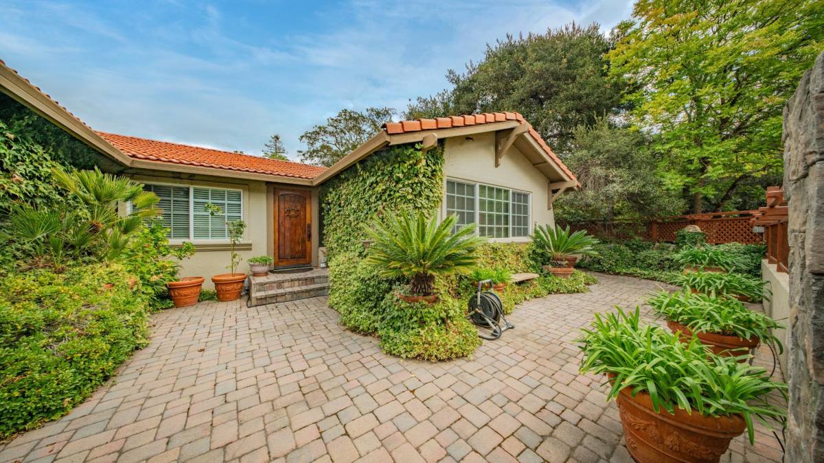 House for rent at 22 Greengate Court Ca 9, Santa Rosa, CA 95409