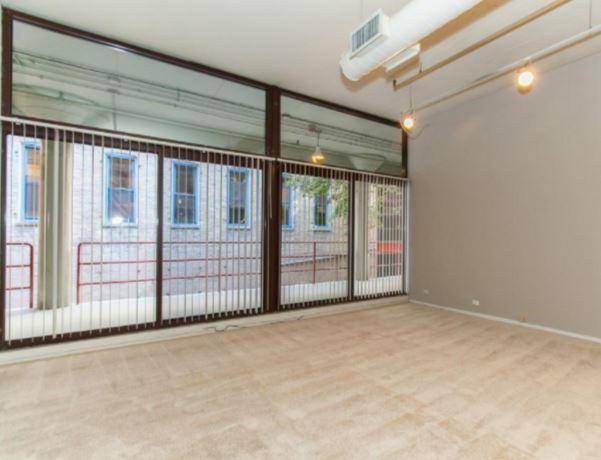 Apartment for rent at 720 S Wells St, Chicago, IL 60605