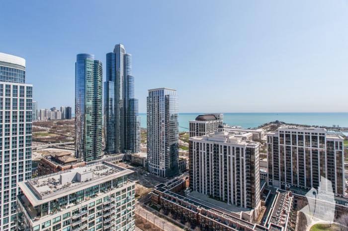 Condo for rent at 100 E 14th St #2608, Chicago, IL 60605