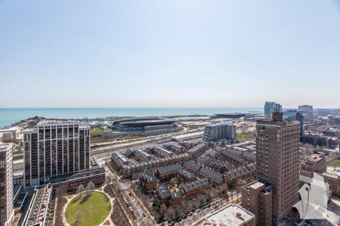 Condo for rent at 100 E 14th St #2608, Chicago, IL 60605
