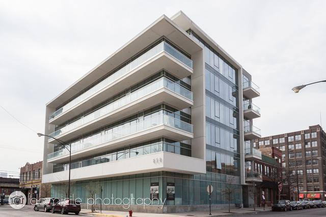 Apartment for rent at 858 N Franklin St #502, Chicago, IL 60610