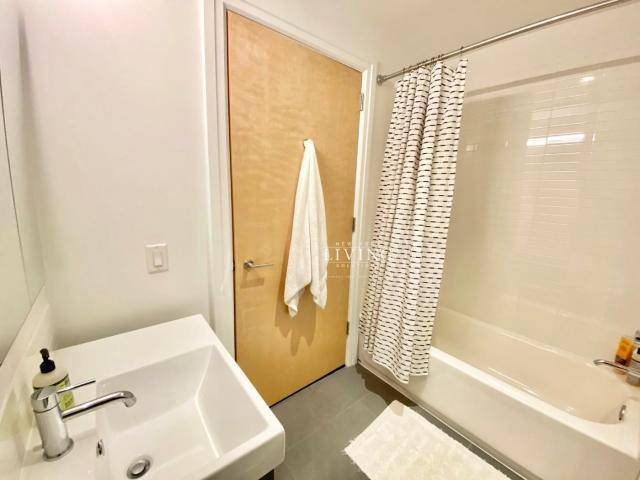 Apartment for rent at 325 Kent Ave #1010, Brooklyn, NY 11211