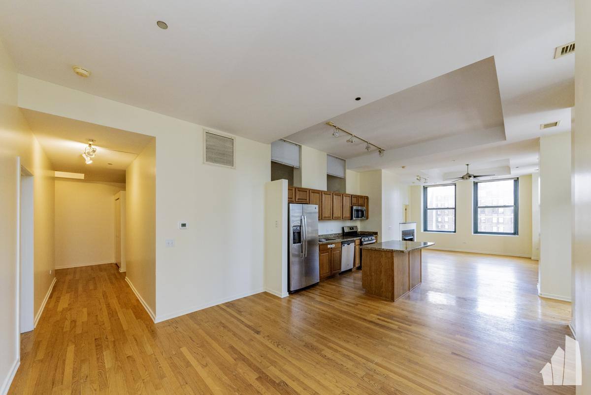 Apartment for rent at 208 W Washington St #1911, Chicago, IL 60606
