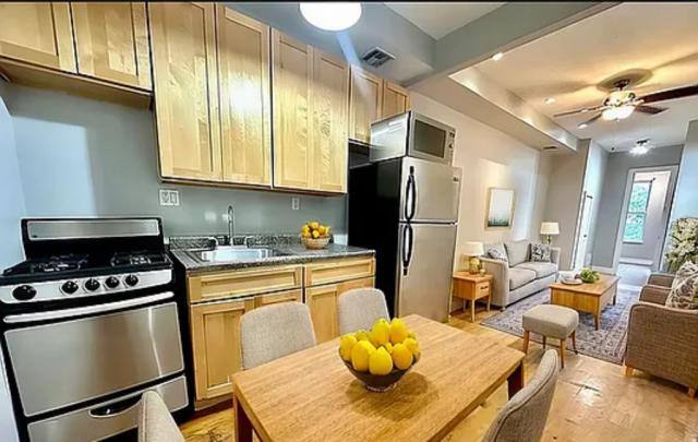 Apartment for rent at 160 Havemeyer #33, Brooklyn, NY 11211