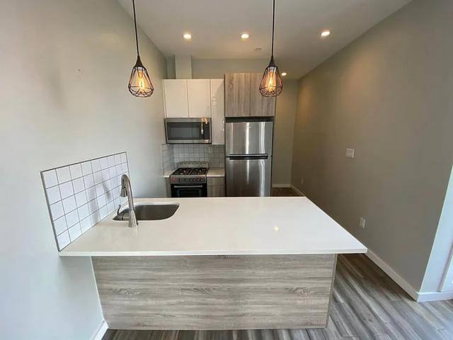 Apartment for rent at 313 52nd St #5B, Brooklyn, NY 11220