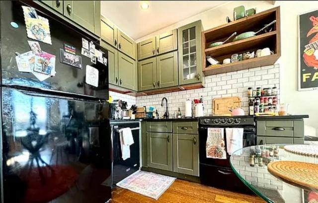 Apartment for rent at 871 Grand St #3A, Brooklyn, NY 11211