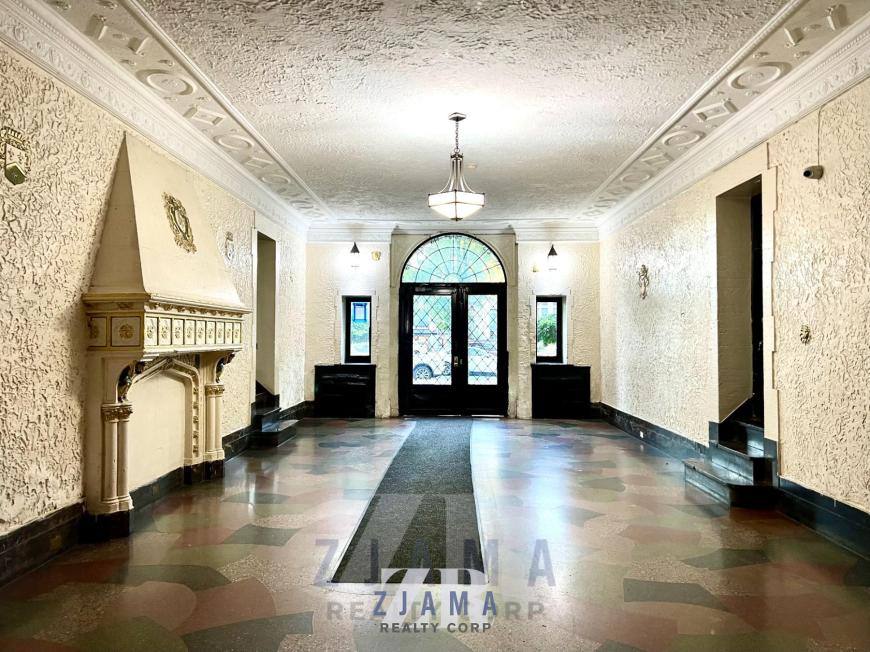 Apartment for rent at 410 Eastern Parkway #3K, Brooklyn, NY 11225