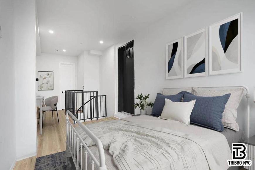 Apartment for rent at 141 Meserole Ave #4PHB, Brooklyn, NY 11222