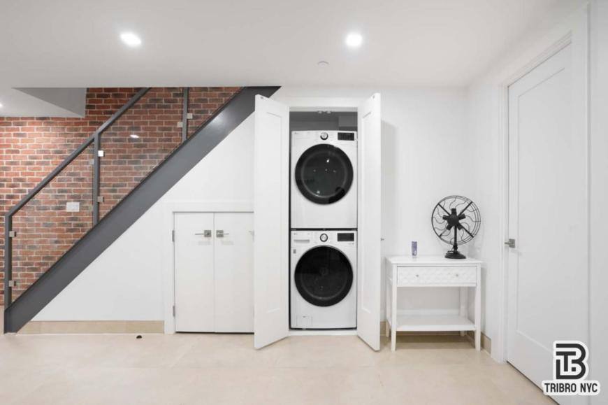 Apartment for rent at 13 N Elliott Place #4E, Brooklyn, NY 11205